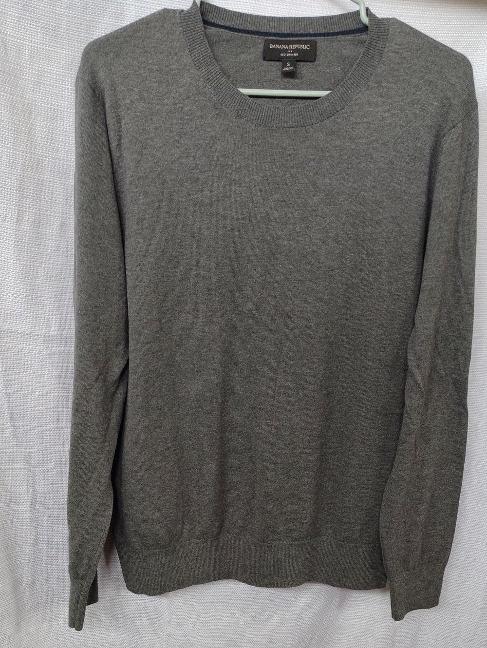 Banana Republic Men's Charcoal Gray Crewneck Sweater Small
